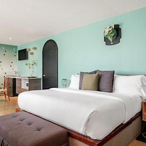 Master King Suite